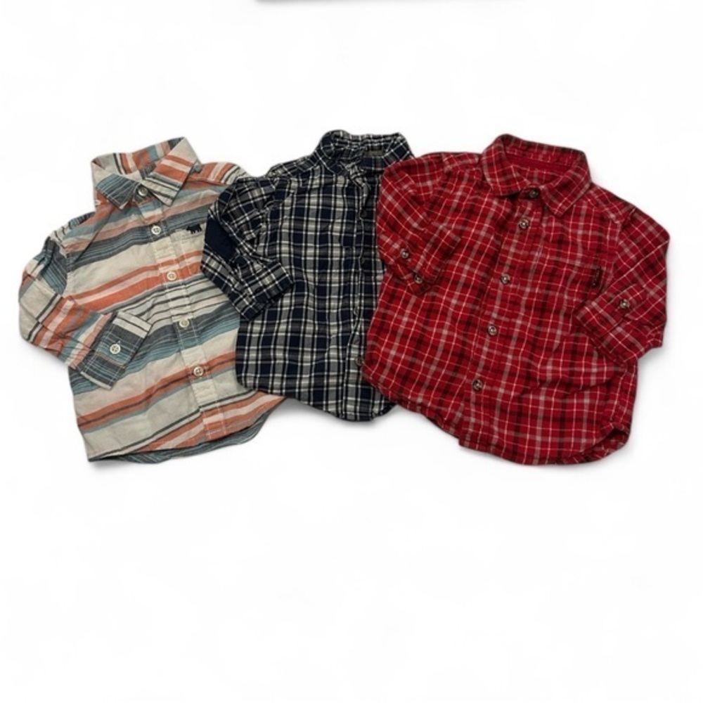 Carter’s dress shirts size 9 months